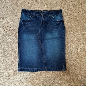 Denim skirt